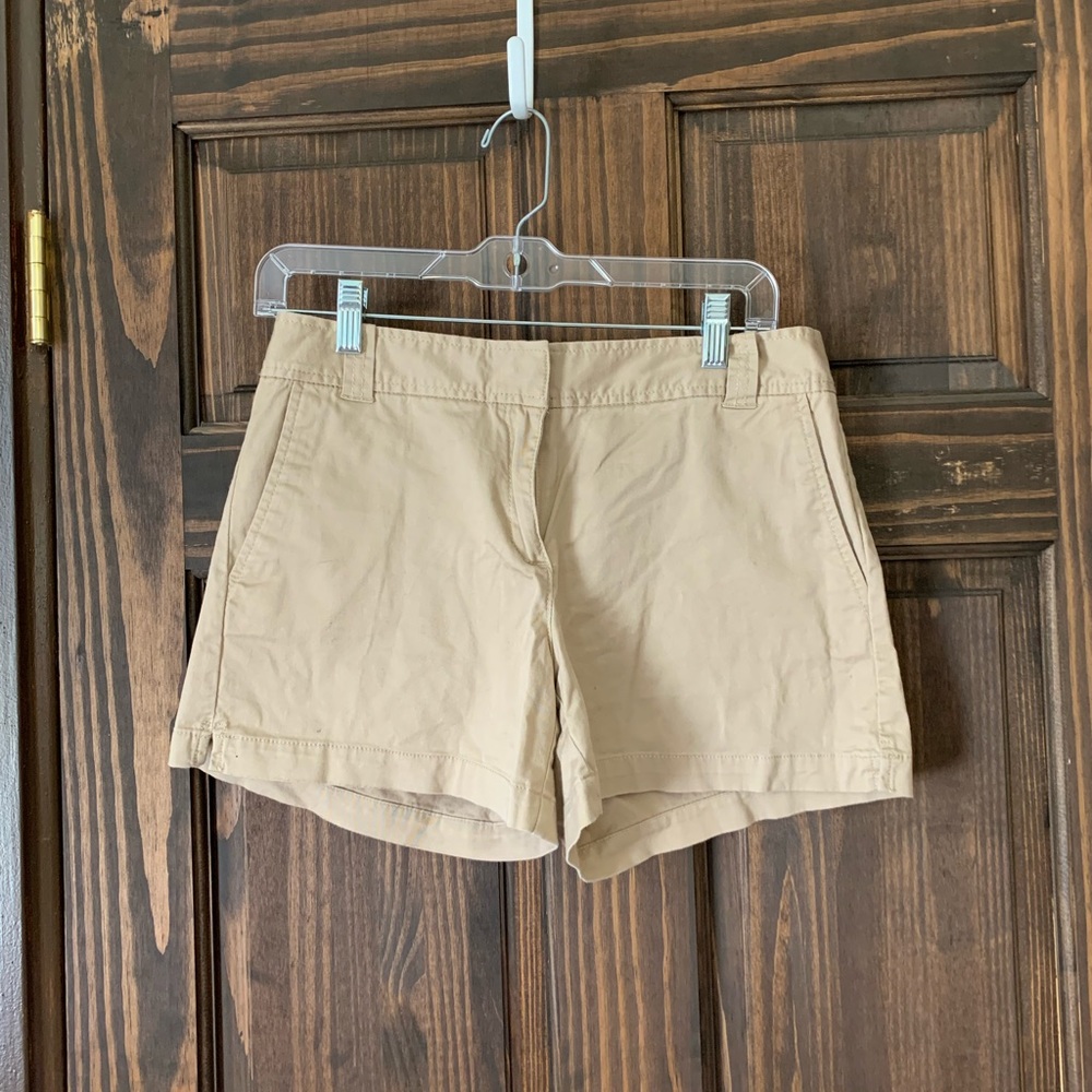 New York & Company tan shorts size 4
